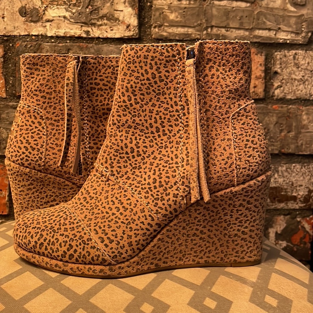 Toms Leopard Print Wedges